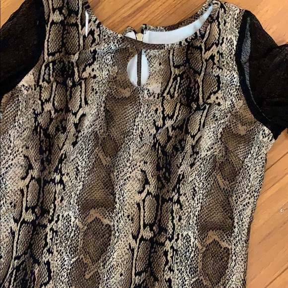 Dress - Picture 2 of 4